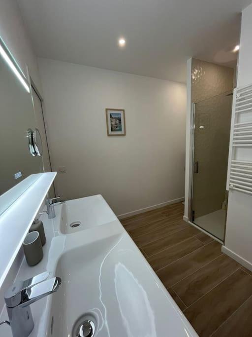 Sublime T2/ Cosy/ Clim/ Parking/Plage Menton Eksteriør billede